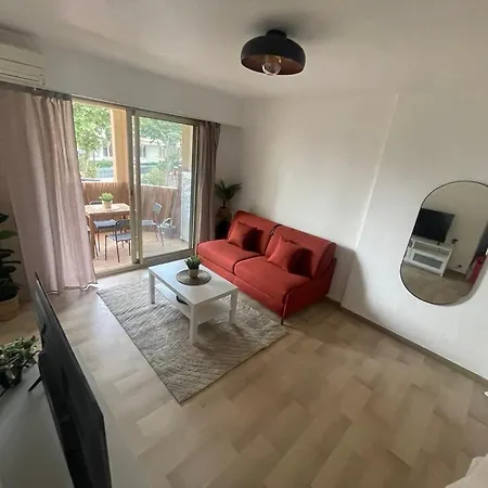 Joli Au Centre De Les Pins Apartment Juan-les-Pins